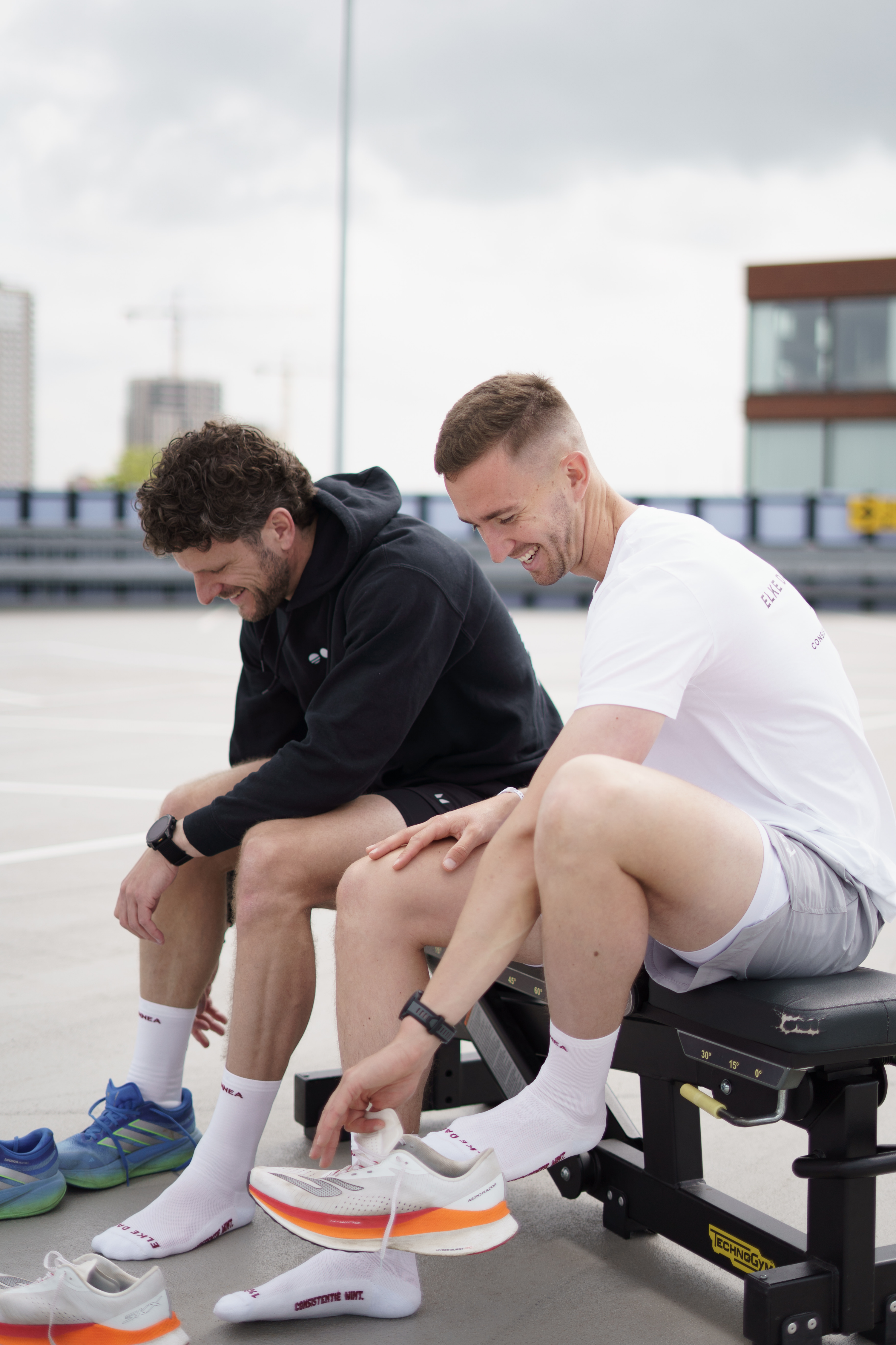 ONNEA PERFORMANCE SOKKEN | GRIJS & BORDEAUX Onnea