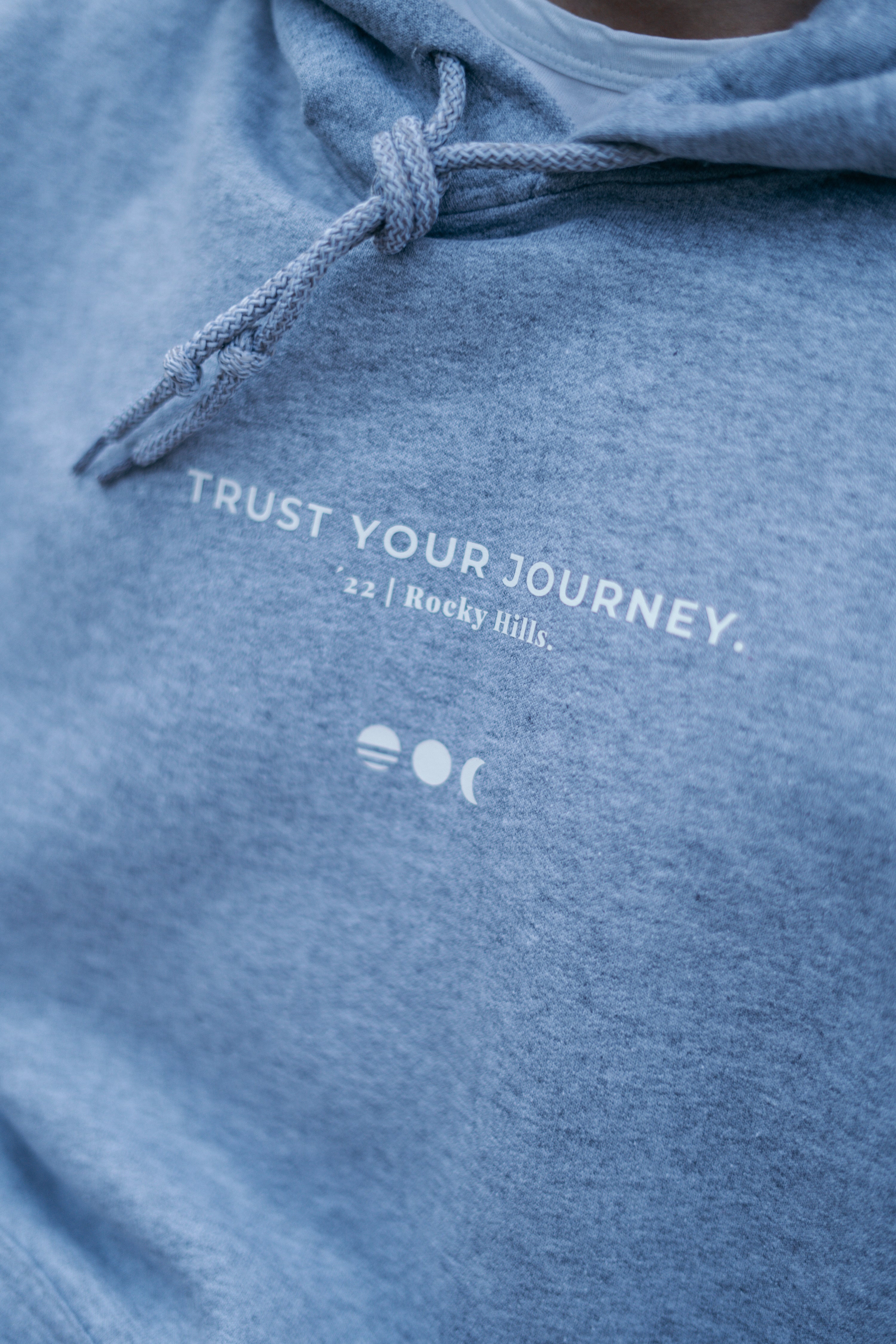 TRUST YOUR JOURNEY ONNEA HOODIE - GRAY Onnea