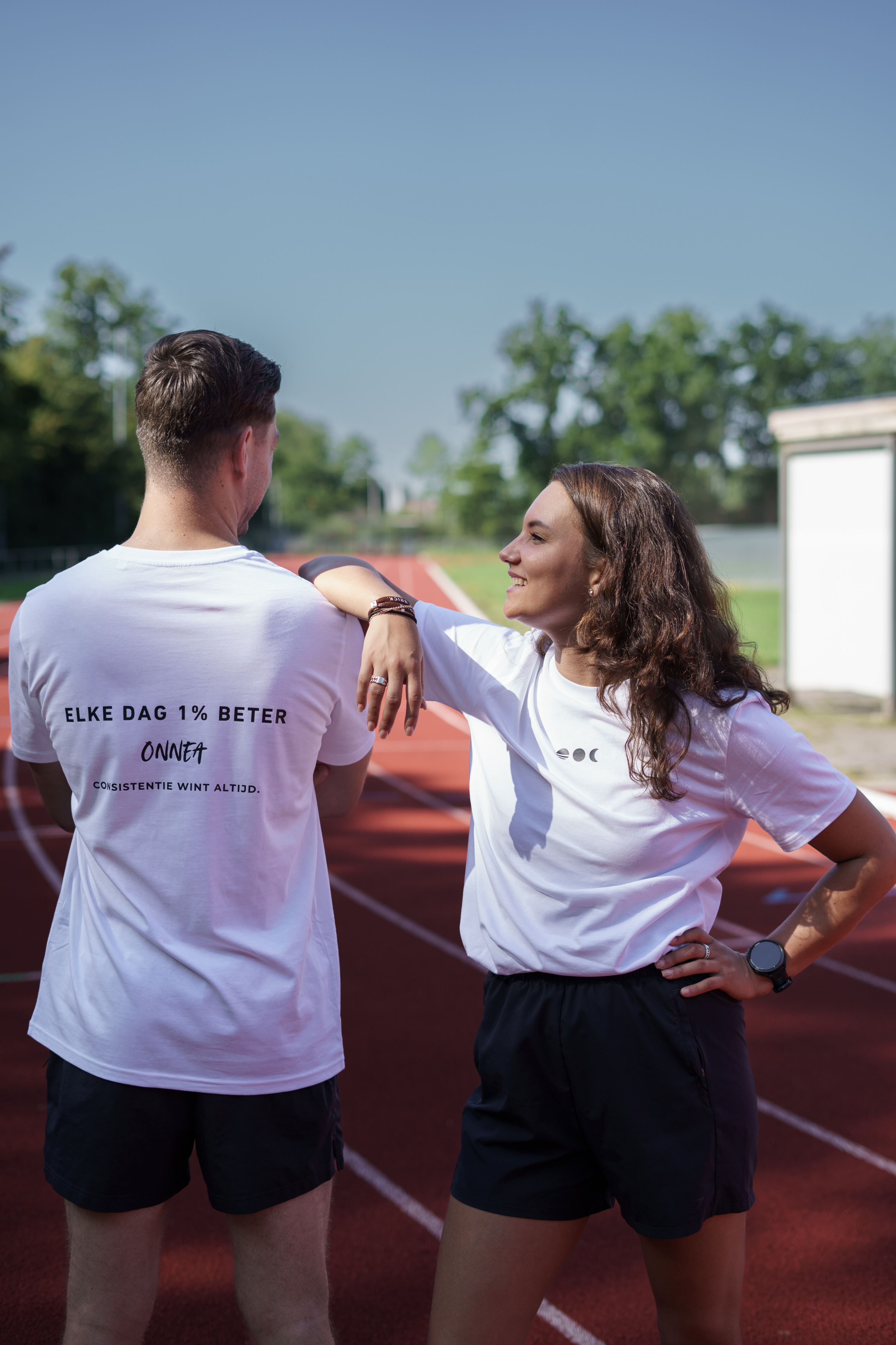 LIIKE BUNDEL | ONNEA PERFORMANCE SOKKEN X T-SHIRT Onnea